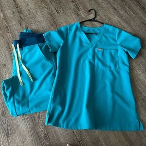 Figs teal small scrub set